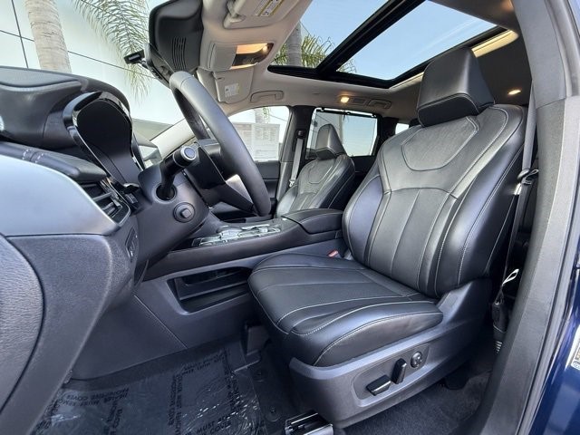 2025 INFINITI QX60 LUXE LUXE FWD Intercooled Turbo Premium Unleaded I-4 2.0 L/122 [15]