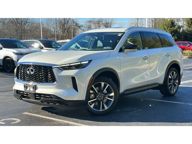 2023 INFINITI QX60 LUXE's photo