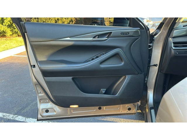 2023 INFINITI QX60 LUXE LUXE AWD Premium Unleaded V-6 3.5 L/213 [13]