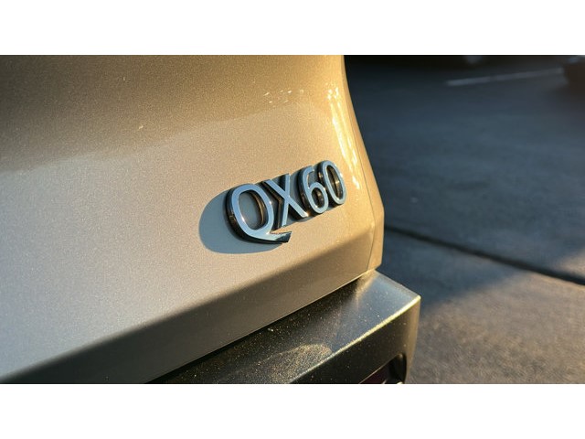 2023 INFINITI QX60 LUXE LUXE AWD Premium Unleaded V-6 3.5 L/213 [8]