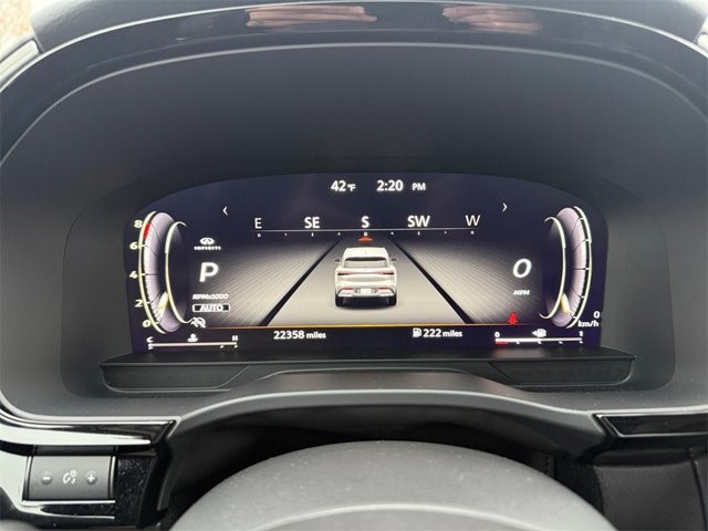 2023 Infiniti QX60 Luxe photo 3