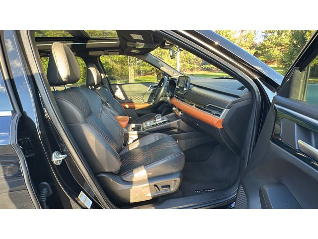 2022 Mitsubishi Outlander SEL SEL S-AWC Regular Unleaded I-4 2.5 L/152 [24]