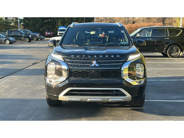 2022 Mitsubishi Outlander SEL SEL S-AWC Regular Unleaded I-4 2.5 L/152 [2]