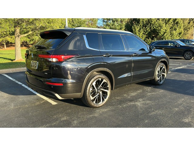 2022 Mitsubishi Outlander SEL SEL S-AWC Regular Unleaded I-4 2.5 L/152 [7]