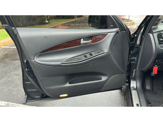 2016 INFINITI QX50 Base AWD 4dr Premium Unleaded V-6 3.7 L/226 [13]