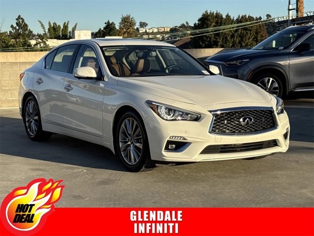 2024 INFINITI Q50 LUXE LUXE RWD Twin Turbo Premium Unleaded V-6 3.0 L/183 [19]
