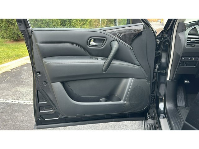 2024 INFINITI QX80 LUXE LUXE AWD Premium Unleaded V-8 5.6 L/339 [14]