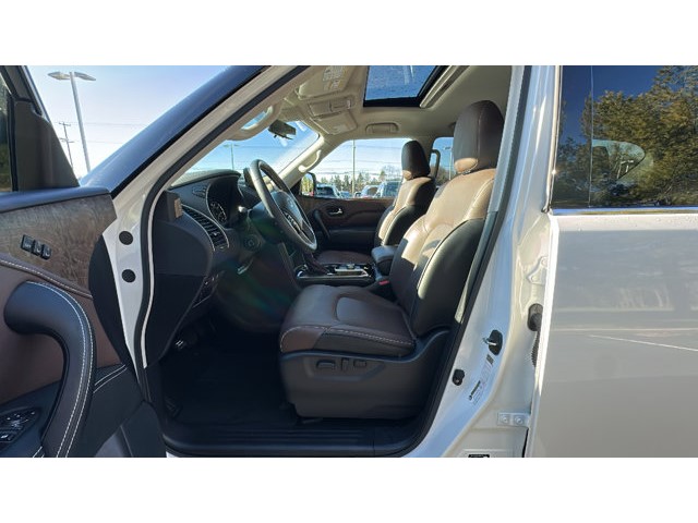2024 INFINITI QX80 PREMIUM SELECT PREMIUM SELECT AWD Premium Unleaded V-8 5.6 L/339 [11]