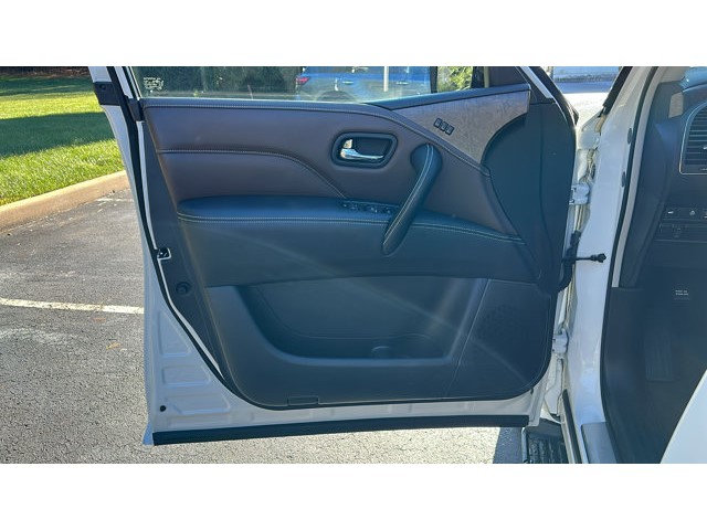 2024 INFINITI QX80 PREMIUM SELECT PREMIUM SELECT AWD Premium Unleaded V-8 5.6 L/339 [13]