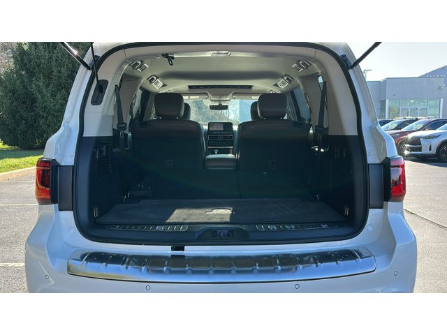 2024 INFINITI QX80 PREMIUM SELECT PREMIUM SELECT AWD Premium Unleaded V-8 5.6 L/339 [6]