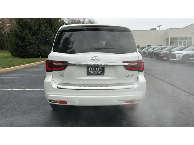 2022 INFINITI QX80 LUXE LUXE AWD Premium Unleaded V-8 5.6 L/339 [5]