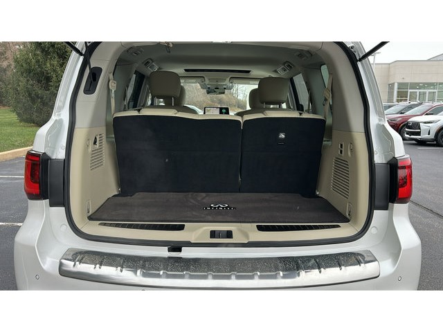 2022 INFINITI QX80 LUXE LUXE AWD Premium Unleaded V-8 5.6 L/339 [6]