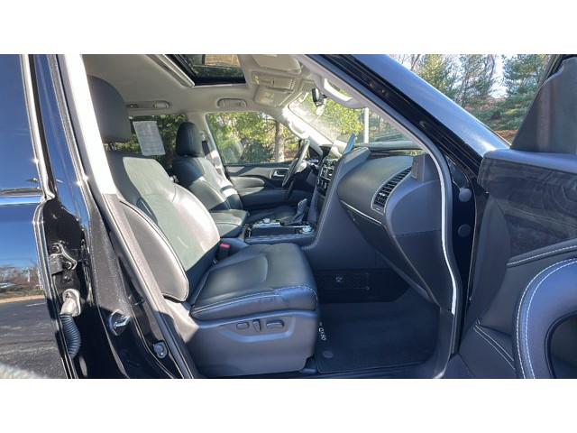 2024 INFINITI QX80 LUXE LUXE AWD Premium Unleaded V-8 5.6 L/339 [25]