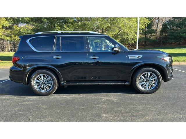 2024 INFINITI QX80 LUXE LUXE AWD Premium Unleaded V-8 5.6 L/339 [29]