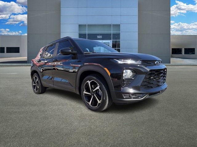 2023 Chevrolet Trailblazer RS FWD 4dr RS Gas I3 1.3L/ [0]