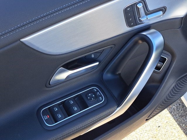 2022 Mercedes-Benz CLA CLA250 - Photo 20