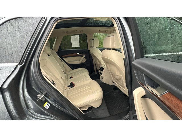 2023 Audi Q5 S line Premium Plus S line Premium Plus 45 TFSI quattro Intercooled Turbo Gas/Electric I-4 2.0 L/121 [24]