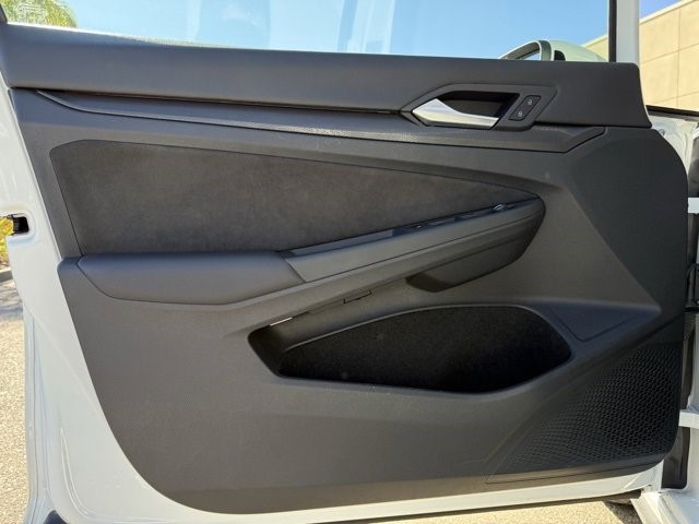 2023 Volkswagen Golf GTI SE 2.0T SE Manual Intercooled Turbo Regular Unleaded I-4 2.0 L/121 [11]