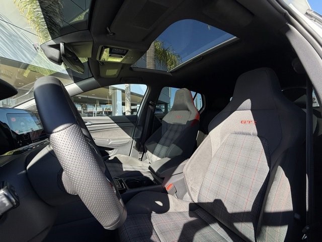 2023 Volkswagen Golf GTI SE 2.0T SE Manual Intercooled Turbo Regular Unleaded I-4 2.0 L/121 [16]