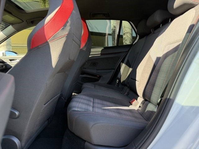 2023 Volkswagen Golf GTI SE 2.0T SE Manual Intercooled Turbo Regular Unleaded I-4 2.0 L/121 [18]