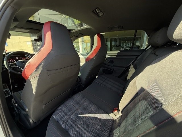 2023 Volkswagen Golf GTI SE 2.0T SE Manual Intercooled Turbo Regular Unleaded I-4 2.0 L/121 [19]