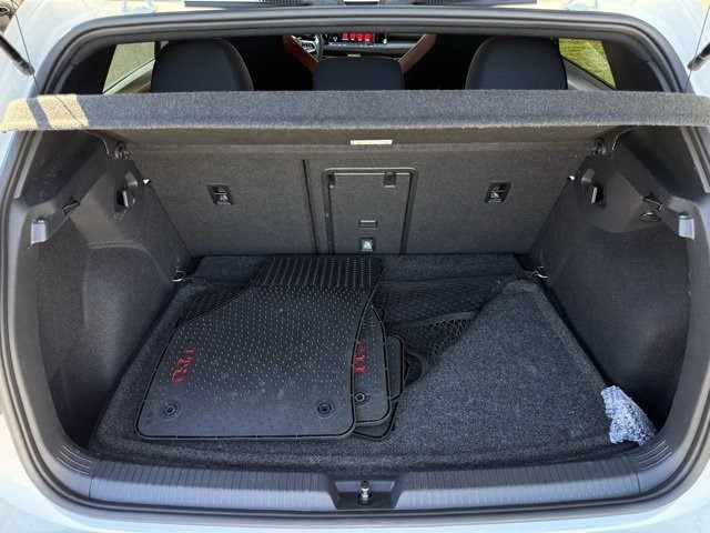 2023 Volkswagen Golf GTI SE 2.0T SE Manual Intercooled Turbo Regular Unleaded I-4 2.0 L/121 [20]