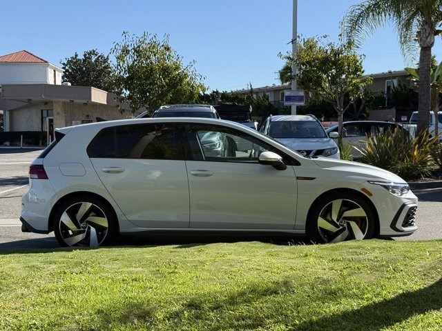 2023 Volkswagen Golf GTI SE 2.0T SE Manual Intercooled Turbo Regular Unleaded I-4 2.0 L/121 [7]
