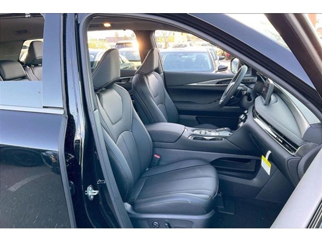 2026 INFINITI QX60 LUXE - Photo 11