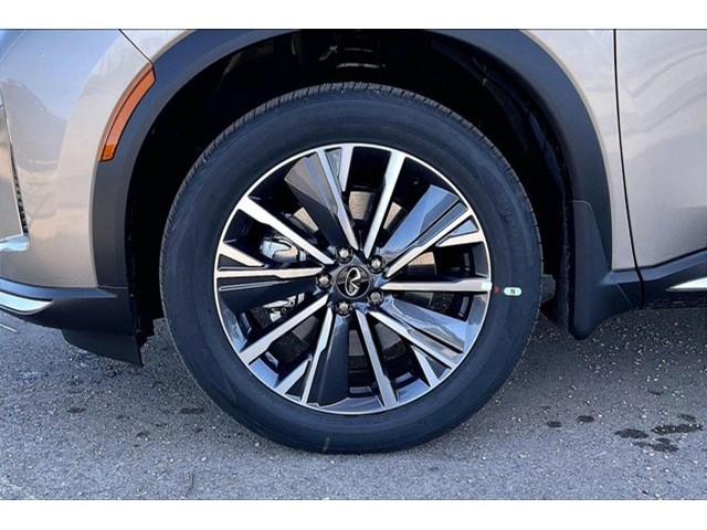 2026 INFINITI QX60 LUXE - Photo 13