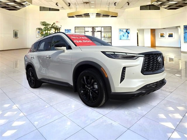 2025 INFINITI QX60 LUXE's photo