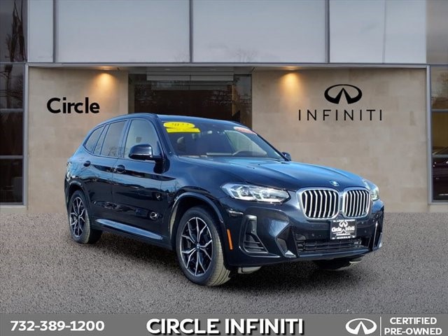 2022 BMW X3 30i's photo