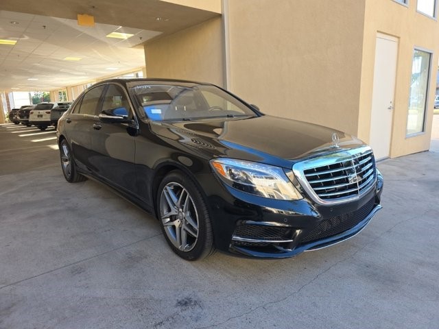 2015 Mercedes-Benz S-Class S 550 4dr Sdn S 550 RWD Twin Turbo Premium Unleaded V-8 4.7 L/285 [17]