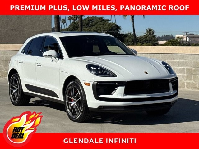 2024 Porsche Macan S S AWD Twin Turbo Premium Unleaded V-6 2.9 L/177 [1]