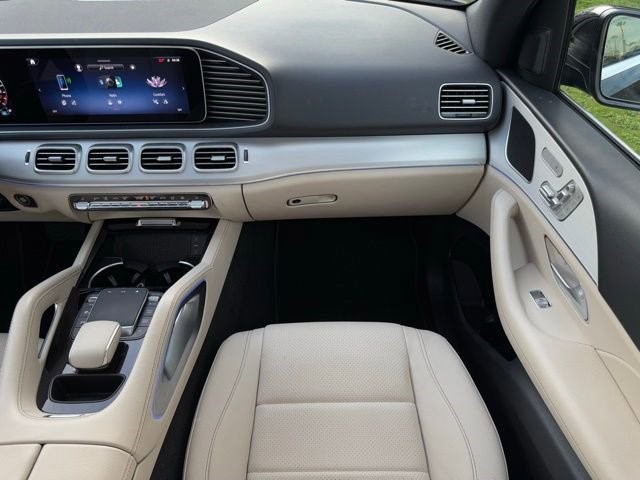 2024 Mercedes-Benz GLE GLE 450e Plug-In Hybrid GLE 450e Plug-In Hybrid 4MATIC SUV Intercooled Turbo Gas/Electric I-4 2.0 L/121 [20]