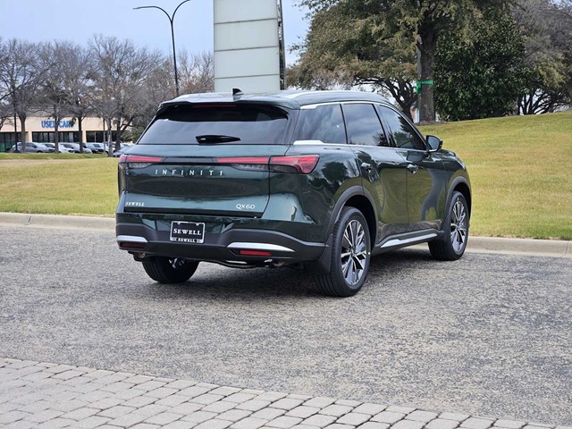 New 2026 DEEP EMERALD INFINITI LUXE image 4