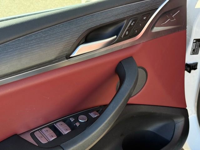 2023 BMW X3 sDrive30i sDrive30i Sports Activity Vehicle Intercooled Turbo Premium Unleaded I-4 2.0 L/122 [12]