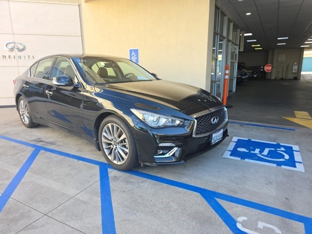 2024 INFINITI Q50 LUXE LUXE RWD Twin Turbo Premium Unleaded V-6 3.0 L/183 [12]