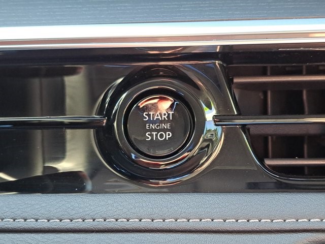 2025 INFINITI QX80 Sensory 4WD - Photo 16