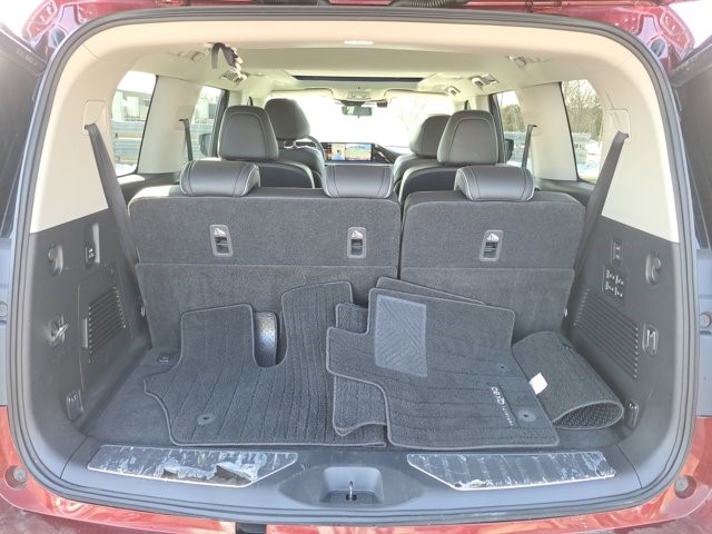 2025 INFINITI QX80 Sensory 4WD - Photo 23