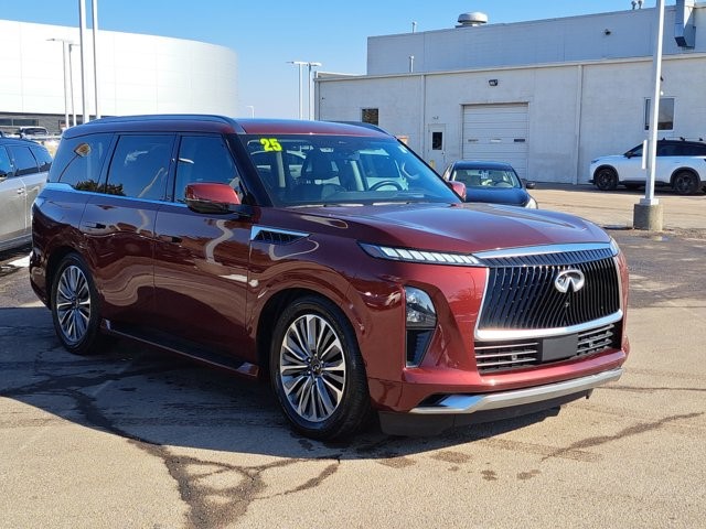 2025 INFINITI QX80 Sensory 4WD - Photo 7