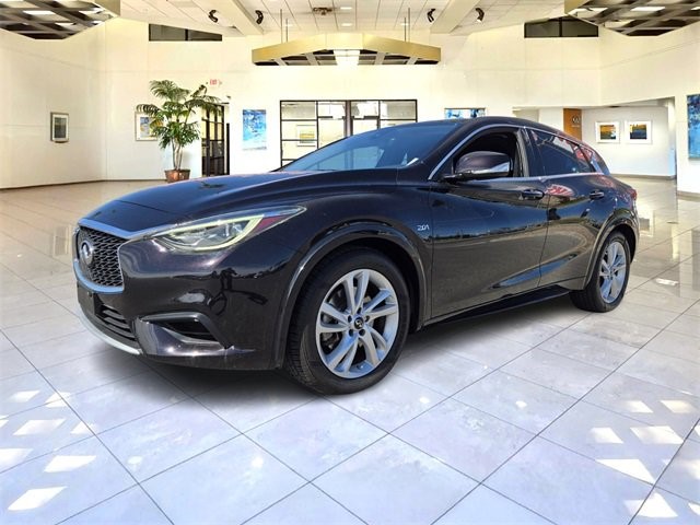 2017 INFINITI QX30 Base