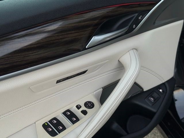 2021 BMW 5 Series 530e 530e Plug-In Hybrid Intercooled Turbo Gas/Electric I-4 2.0 L/122 [12]