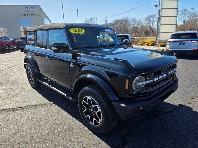 2023 Ford Bronco Outer Banks 4x4's photo