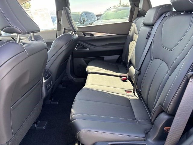 2026 INFINITI QX60 LUXE - Photo 12