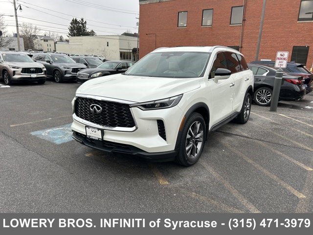 2023 INFINITI QX60 LUXE LUXE AWD Premium Unleaded V-6 3.5 L/213 [2]