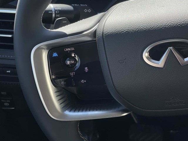 2026 INFINITI QX80 Luxe - Photo 10