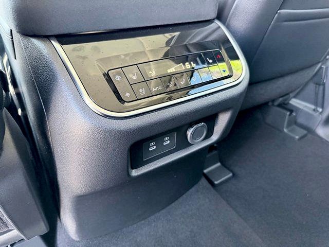 2026 INFINITI QX80 Luxe - Photo 18