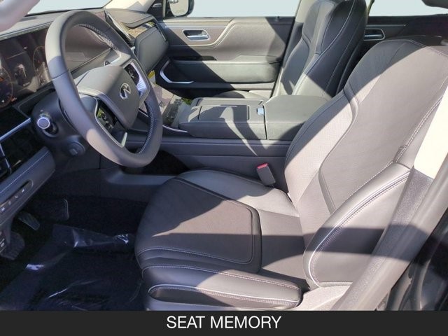 2026 INFINITI QX80 Luxe - Photo 14