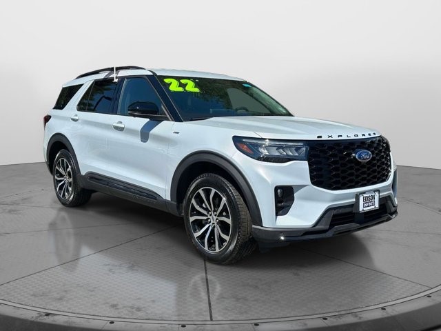 2026 Ford Explorer ST-LINE 4WD's photo