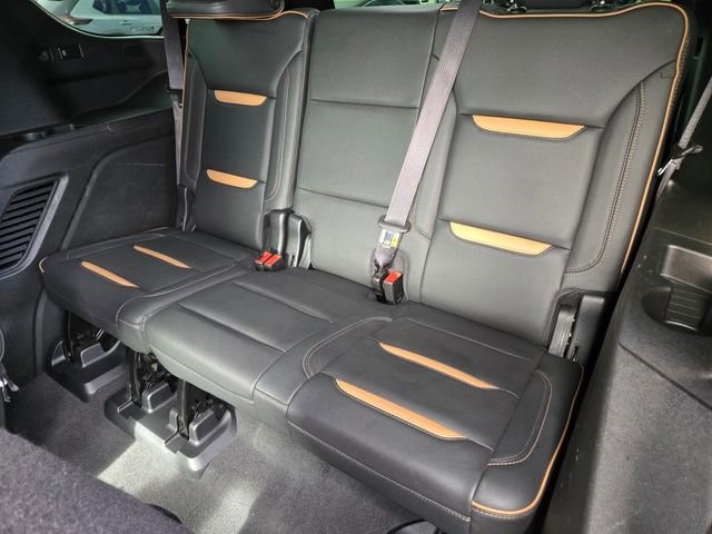 2022 GMC Yukon AT4 - Photo 18